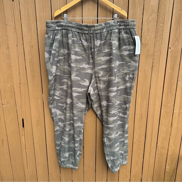 Athleta | Plus Size 26 Camo Farallon Joggers NWT - Picture 5 of 8